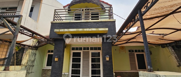 Dijual Rumah 2 Lantai Semi Furnished di Sektor 1G Gading Serpong, Tangerang 1