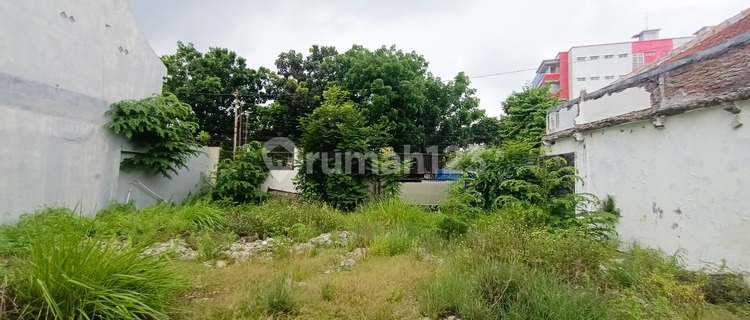 Strategic Commercial Land in East Singosari Wonodri, Near the Peleburan Pipe. 1