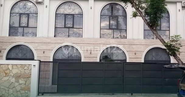 Rumah Mewah Pinggir Jalan Kol Sugiarto Dekat Greenwood Sadeng 1