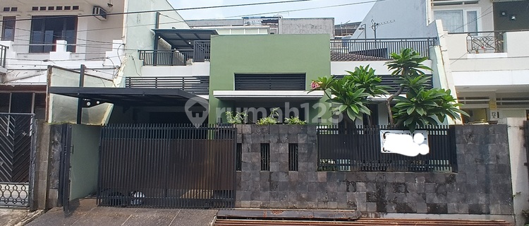 Rumah Bagus Di Jl. Kolonel Sugiono Duren Sawit Jakarta Timur SHM 1