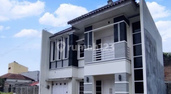 Rumah Ex Display Di Kota Jogja Dekat Kampus UAD 1