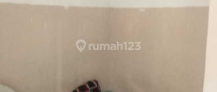 Strategic Boarding House for Sale in City Center Near Campus, Jl. Jamaras. 1