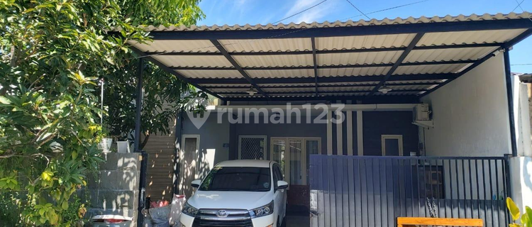 Villa Feel in the Heart of the City – Luxury Rental Home in Kutisari! 1