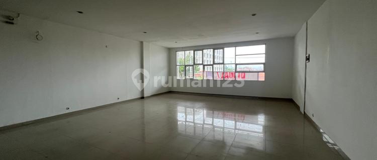 For Rent 3-Story Shop House 1