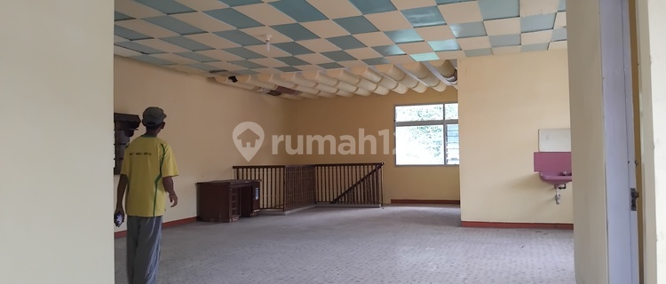 Disewakan Rumah Tengah Kota 1