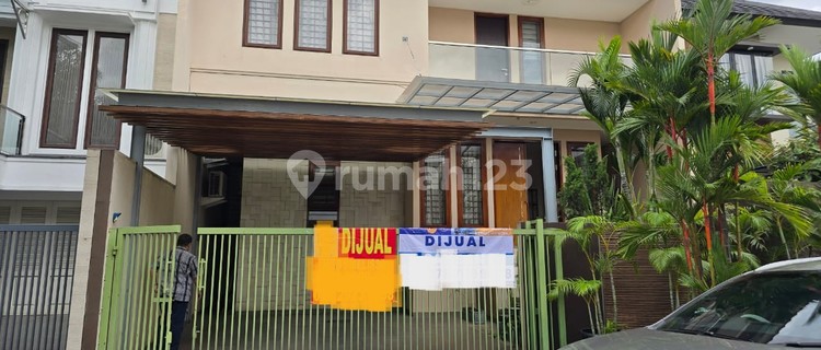 Nice Furnished House with Pool in Sector 1D-Gading Serpong, Tangerang 1