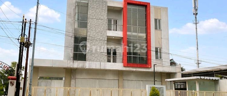 Ruko Bagus Murah Luas 3 Lantai Pinggir Jalan Raya 1