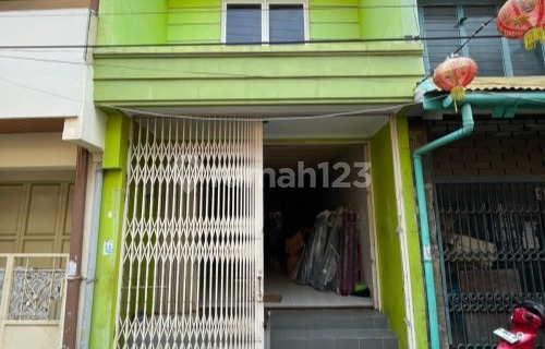 Ruko Murah Satu Setengah Lantai Siap Pakai Strategis 1