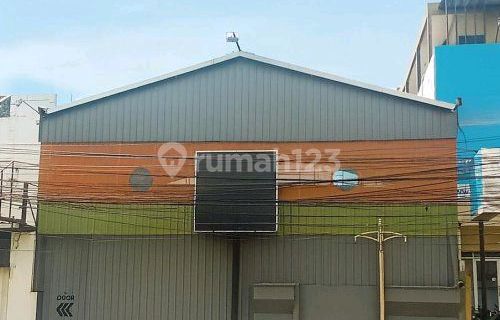 Ruko Plong Tengah Kota Pinggir Jalan Raya Di Semarang Tengah 1