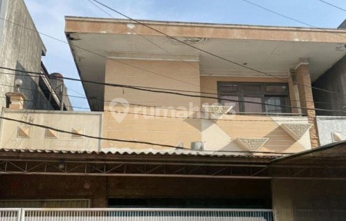 Affordable Shop House in the City Center Suitable for Any Business 1
