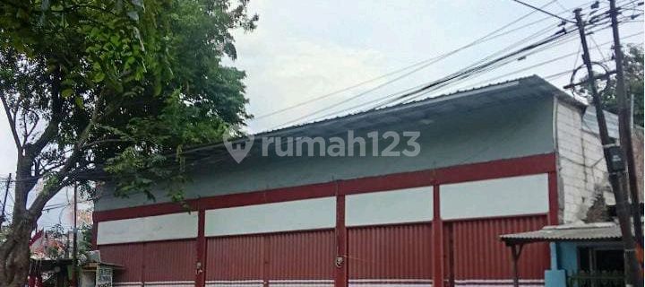 Cheap 3-unit Row Shophouses by Main Road in West Semarang 1