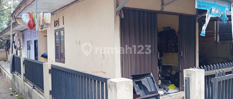 Affordable 5-Door Rental in Cimuning Near Livingworld Grandwisata 1