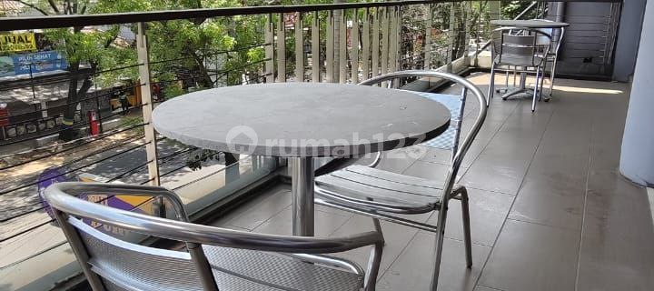 Shop House in a Very Strategic Location for Business on Jl Burangrang 1