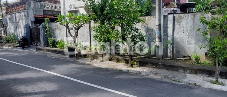 RUMAH DI GATOT SUBROTO TENGAH 1