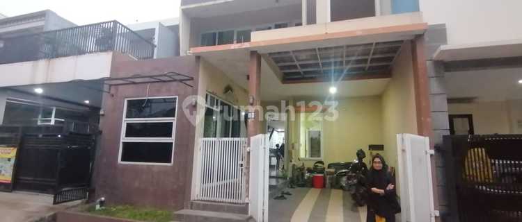 For Sale: Luxurious 2-Story House in Grand Prima Bintara 1
