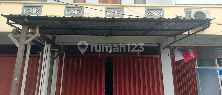 2-Story Shop House on Main Road in Mengwi, Suitable for Pet Shop, Transit Warehouse, Building Materials Store, PVC Store. 1