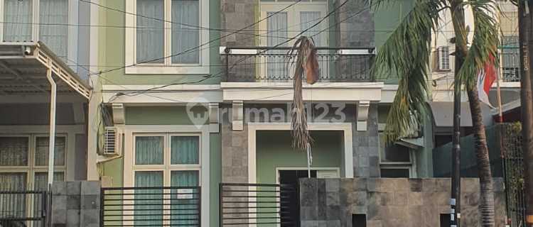 Rumah di Taman Semanan Indah Lokasi Strategis Nego 1