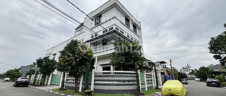 Rumah Lux di Batununggal Lestari Full Furnished Posisi Hoek 1