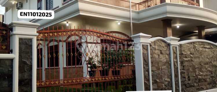 Rumah Mewah Lahan Luas di Taman Laguna Cibubur 1