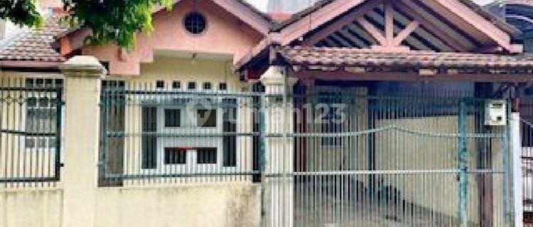 For Rent Ready-to-Occupy House in Nusa Loka BSD City 1