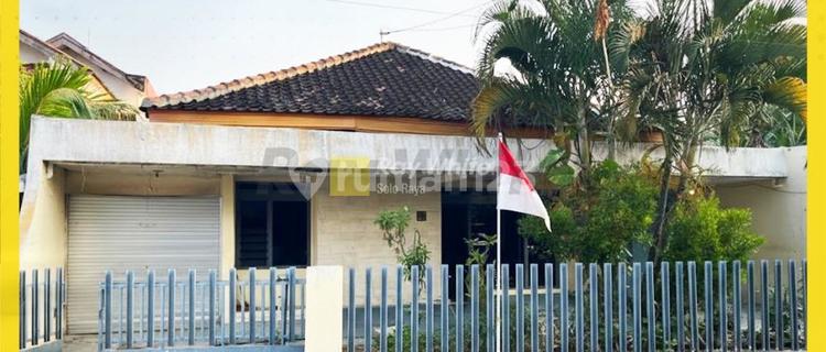 House for Sale in Jajar Laweyan Surakarta, Strategic Location 1