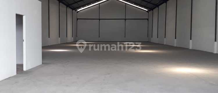 Gudang Margomulyo Disewakan Siap Huni  1