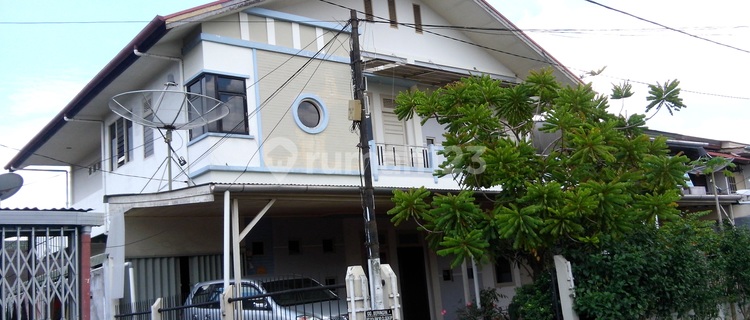 Premium Women's & Couples' Boarding House with Complete Facilities 1