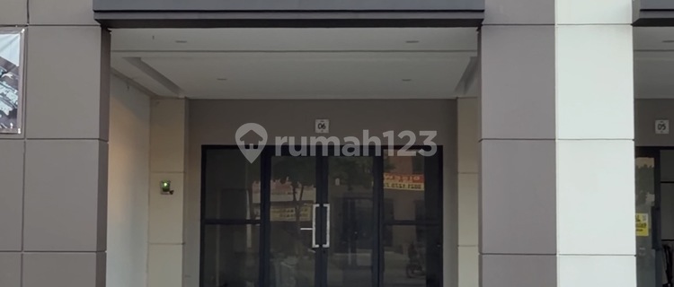 Best Price for Downtown Drive Gading Serpong Shop House, 2.5 Floors, Ready to Use, Width 5. 1