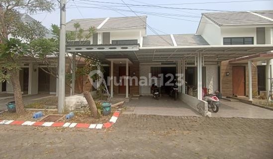 FOR SALE Cheap and Good House in Gresik - Manyar (200) 1