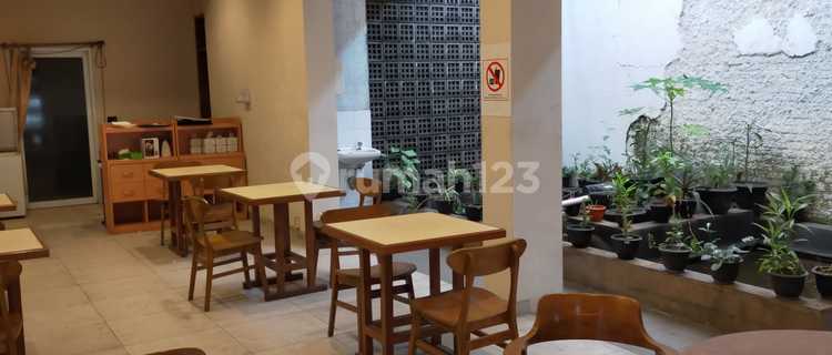 For Rent Strategic Shop House Former Cafe – Karawitan St., Bandung 1