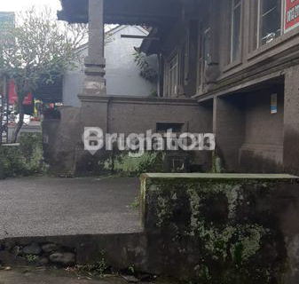 Ruko Dengan Lokasi Yang Sangat Strategis Di Daerah Pengosekan Ubud  1