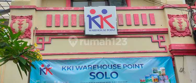 3-Story Shophouse, Excellent for Business in Purwosari Laweyan Solo Shophouse. 1