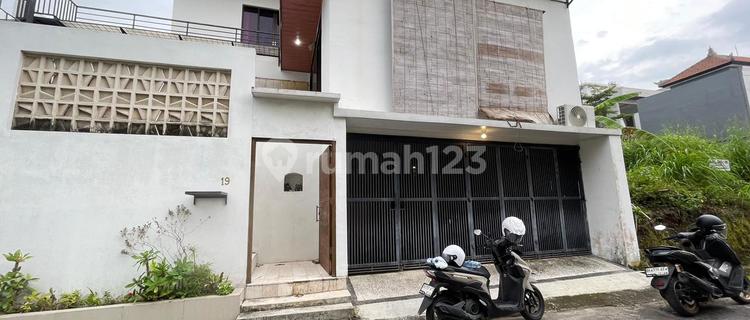 3 Storey House Fully Furnished One Gate System In Batubulan 1