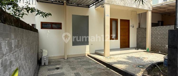 Minimalist 2-Story House with One Gate System in Lower Jimbaran 1
