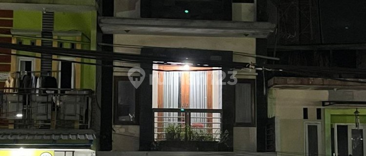 For Sale 3-Story Shop House Near Batu Square 1