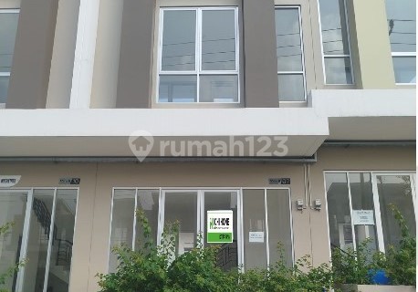 For Rent: Ready-to-Occupy Shop House in a Strategic Location in Tenjo 1