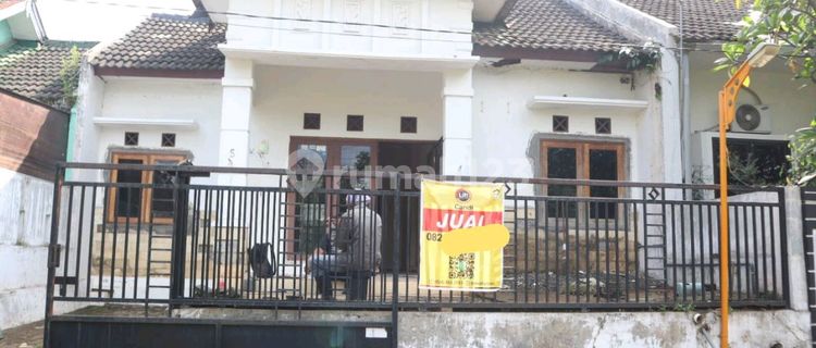 Rumah Strategis di Banyumanik 1