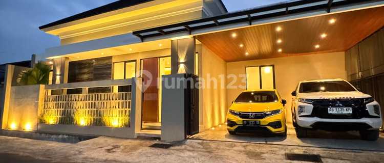 RUMAH MEWAH DAN LEGA DEKAT KAMPUS UII SLEMAN UTARA 1