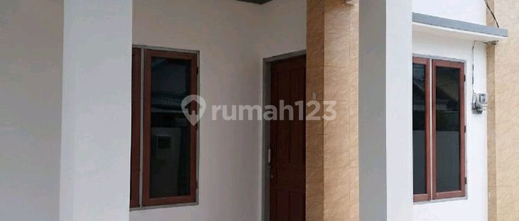 Rumah Sewa 1 Lantai Sangat Luas dengan 5 Kamar Tidur , Cocok untuk Keluarga Besar atau Mess Karyawan 1