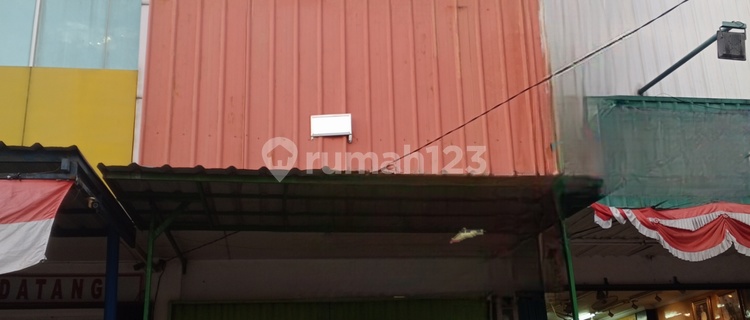 For Rent: 3.5-Story Shop House on Bogor Main Road, Spacious Parking. 1