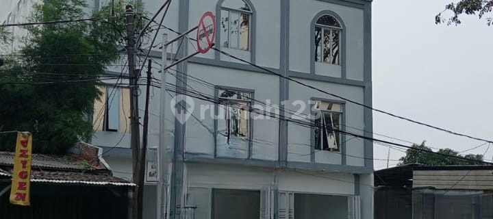 Attached Shop For Rent 3 Floors Spacious Parking Very Strategic Location 1