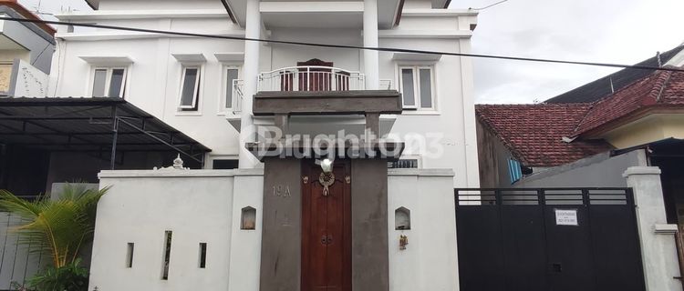 RUMAH DENPASAR DEKAT DENGAN RENON 1
