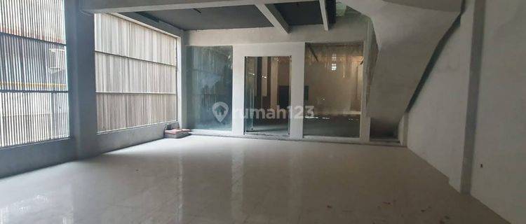 Disewakan Ruang Usaha di Mainroad Jl. Kesambi, Cirebon 1