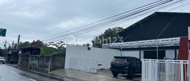 Strategic 2-Story Ruko Palagan Near Gito Gati Magelang Street 1