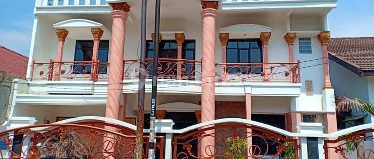 Price Drop!!! Luxury House For Sale In Cijaura Girang Bandung 1