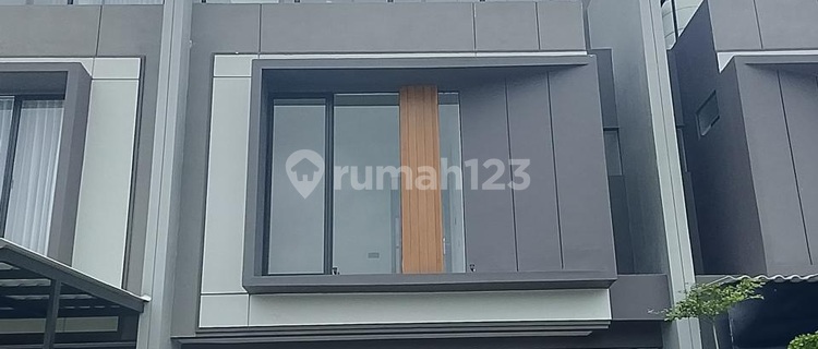 3-Storey House Near ITS Hang Tuah Pakuwon City 1