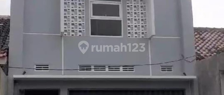 For Sale 2-Story Shop House in Strategic Location, Giwangan, Umbulharjo 1