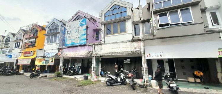 For Rent 2-Story Shop House - Valencia Shop House Complex Mertoyudan Magelang 1
