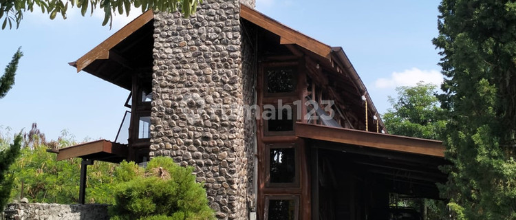 Dijual/Disewakan Rumah Usaha Dekat Bakmi Pele, Jl.godean Km.8, Sleman 1