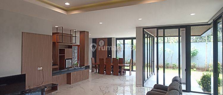 Villa Dago Tropical Luxury City View Dan Pegunungan 1